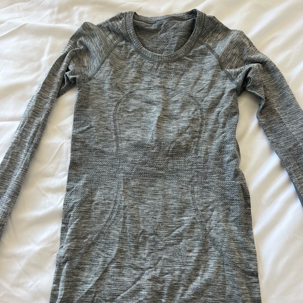 Lululemon Swiftly Tech Long Sleeve